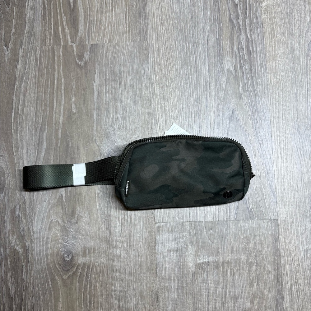 Lululemon Camouflage Green Belt Bag